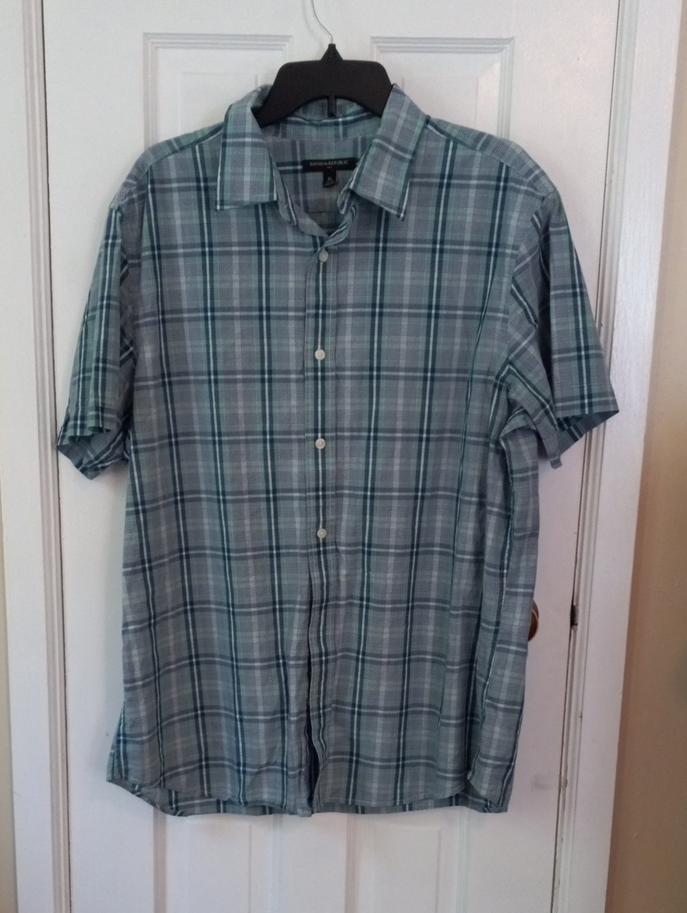 Banana Republic Green and Blue Plaid Short-Sleeve Button-Down Shirt